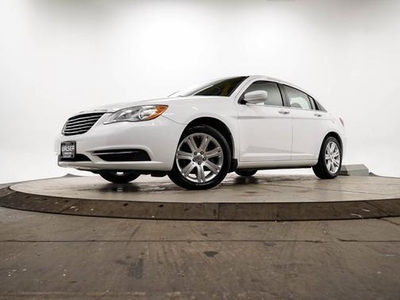 2013 Chrysler 200 for Sale in Chicago, Illinois