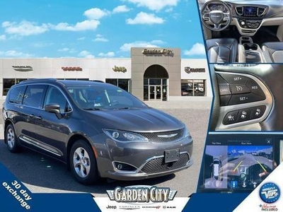 2017 Chrysler Pacifica for Sale in Saint Louis, Missouri