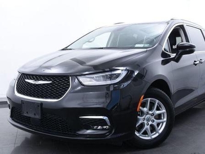 2021 Chrysler Pacifica for Sale in Chicago, Illinois