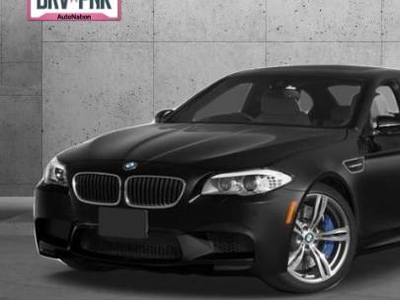BMW M5 4.4L V-8 Gas Turbocharged