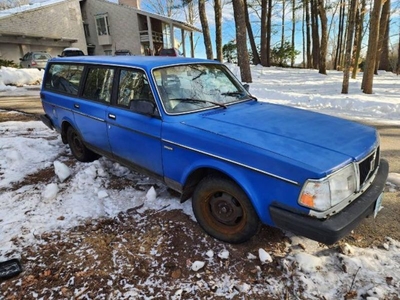 FOR SALE: 1991 Volvo 240 $7,495 USD