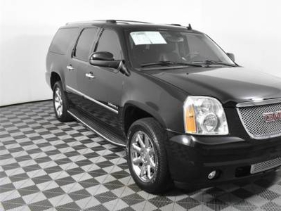 GMC Yukon 6.2L V-8 Gas