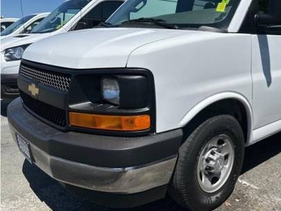 Chevrolet Express Passenger 6.0L V-8 Gas