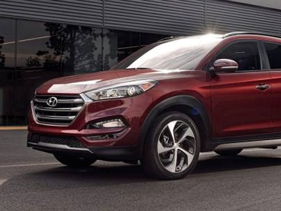 Hyundai Tucson 2.0L Inline-4 Gas