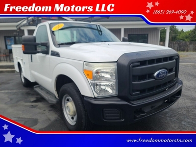 2015 Ford F-250 Super Duty XL 4x2 2dr Regular Cab 8 ft. LB Pickup for sale in Knoxville, TN