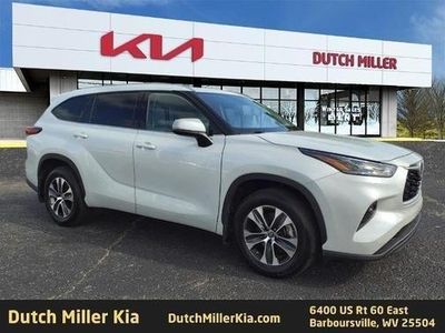 2022 Toyota Highlander for Sale in Co Bluffs, Iowa