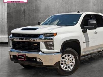 Chevrolet Silverado 2500HD 6.6L V-8 Gas