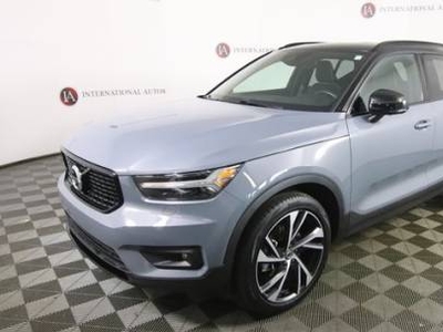 Volvo XC40 2000