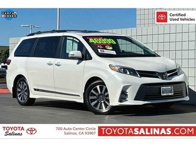 2020 Toyota Sienna for Sale in Crestwood, Illinois