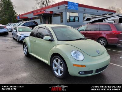 2006 Volkswagen New Beetle 2.5 2dr Coupe w/Automatic for sale in Bellevue, Washington, Washington