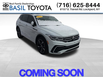 Used 2022 Volkswagen Tiguan 2.0T SEL R-Line With Navigation & AWD