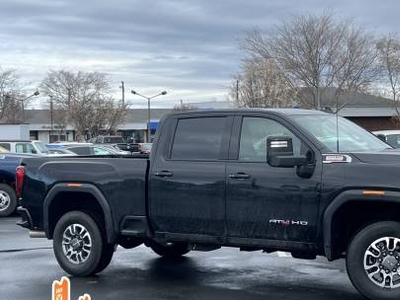 GMC Sierra 2500HD 6.6L V-8 Diesel Turbocharged