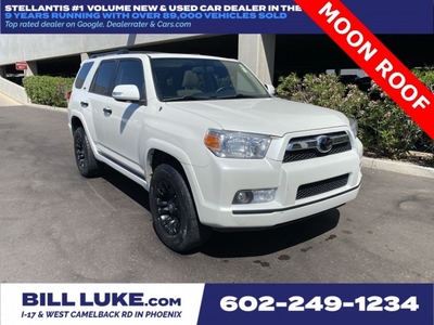 PRE-OWNED 2013 TOYOTA 4RUNNER SR5 WITH NAVIGATION & 4WD