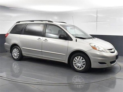 2007 Toyota Sienna for Sale in Northwoods, Illinois