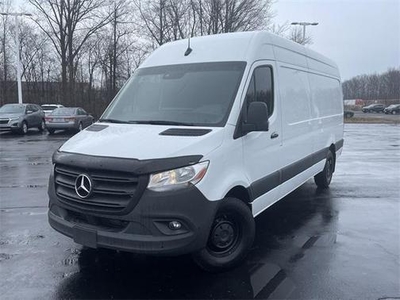 2021 Mercedes-Benz Sprinter 2500 for Sale in Chicago, Illinois