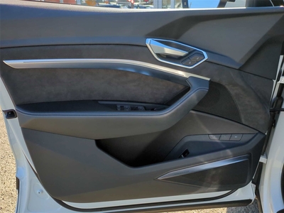 2019 Audi e-tron Prestige in Gladstone, OR