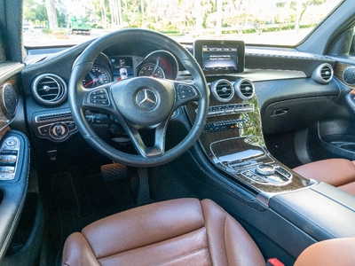 2019 Mercedes-Benz GLC GLC300 in Hallandale, FL