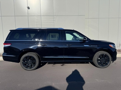 2023 Lincoln Navigator L Reserve in Milwaukee, WI