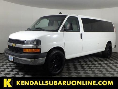 2016 Chevrolet Express 3500 for Sale in Chicago, Illinois