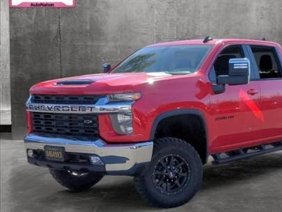 Chevrolet Silverado 2500HD 6.6L V-8 Gas