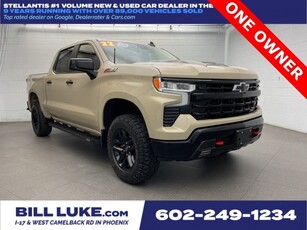 PRE-OWNED 2022 CHEVROLET SILVERADO 1500 LT TRAIL BOSS WITH NAVIGATION & 4WD