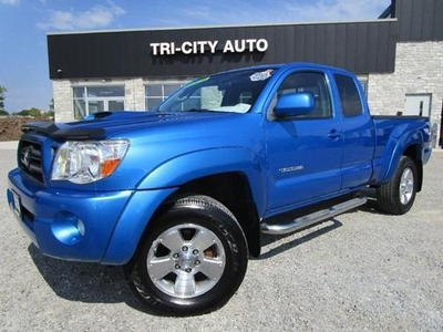 2006 Toyota Tacoma for Sale in Co Bluffs, Iowa