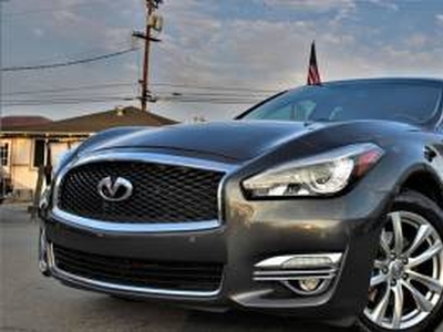 INFINITI Q70 3700