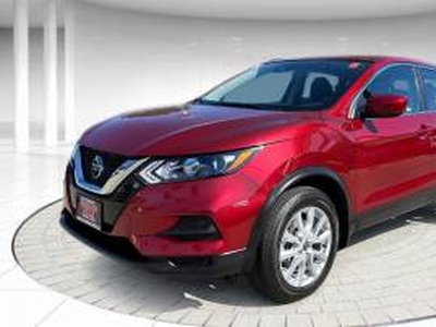 Nissan Rogue Sport 2000