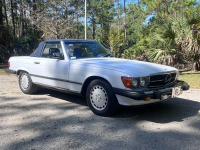 FOR SALE: 1988 Mercedes Benz 560 SL $35,995 USD