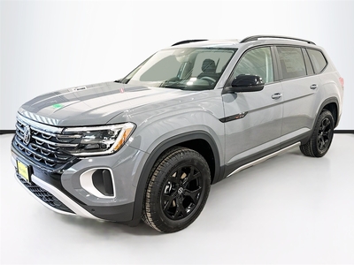 Volkswagen Atlas 2.0T Peak Edition SEL AWD