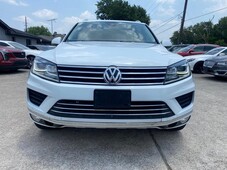 2017 Volkswagen Touareg Executive 1 OWNER in Spring, TX