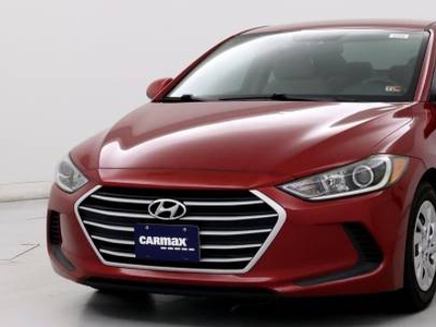 Hyundai Elantra L -