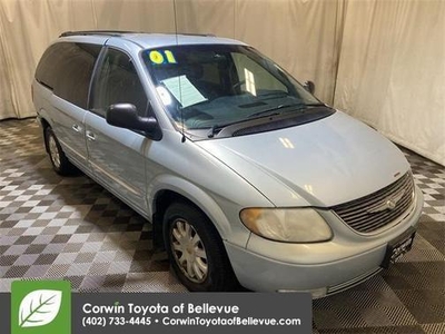 2001 Chrysler Town & Country for Sale in Co Bluffs, Iowa