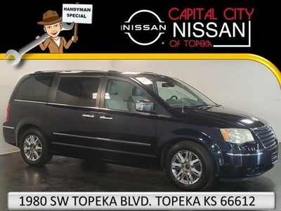 2010 Chrysler Town & Country for Sale in Co Bluffs, Iowa