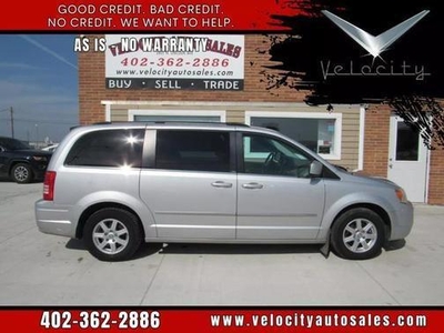 2010 Chrysler Town & Country for Sale in Co Bluffs, Iowa