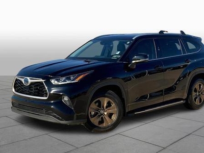 2022 Toyota Highlander Hybrid for Sale in Co Bluffs, Iowa