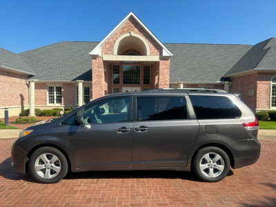 2011 Toyota Sienna