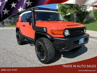 2013 Toyota FJ Cruiser Base 4x4 4dr SUV 5A for sale in Panorama City, CA