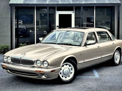 FOR SALE: 1998 Jaguar XJ8 $13,495 USD