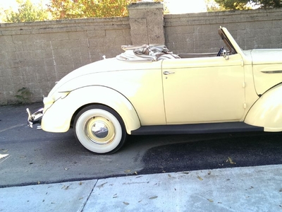 1937 Plymouth Deluxe Convertible W/Rumble Seat