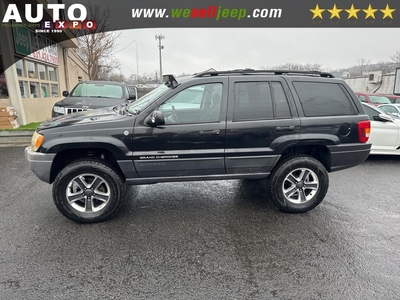 2004 Jeep Grand Cherokee 4dr Laredo 4WD in Huntington, NY