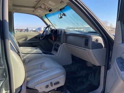 2006 Chevrolet Avalanche LS 1500 in Council Bluffs, IA