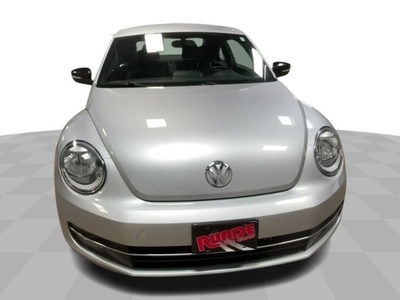 2012 Volkswagen Beetle Turbo PZEV in East Dubuque, IL