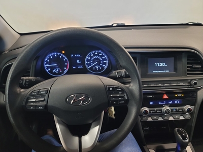 2020 Hyundai Elantra SE in Topeka, KS