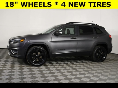 2020 Jeep Cherokee Altitude in Massillon, OH