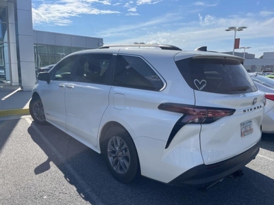 2021 Toyota Sienna XLE in Milledgeville, GA
