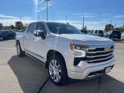2022 Chevrolet Silverado 1500 4WD High Country Crew Cab in Middleton, WI