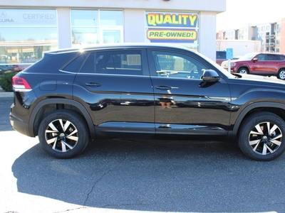 2023 Volkswagen Atlas Cross Sport 2.0T SE in Middleton, WI