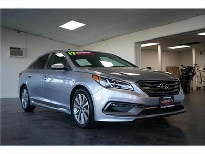 2017 Hyundai Sonata for Sale in Co Bluffs, Iowa