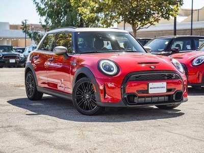 2023 MINI Hardtop for Sale in Co Bluffs, Iowa